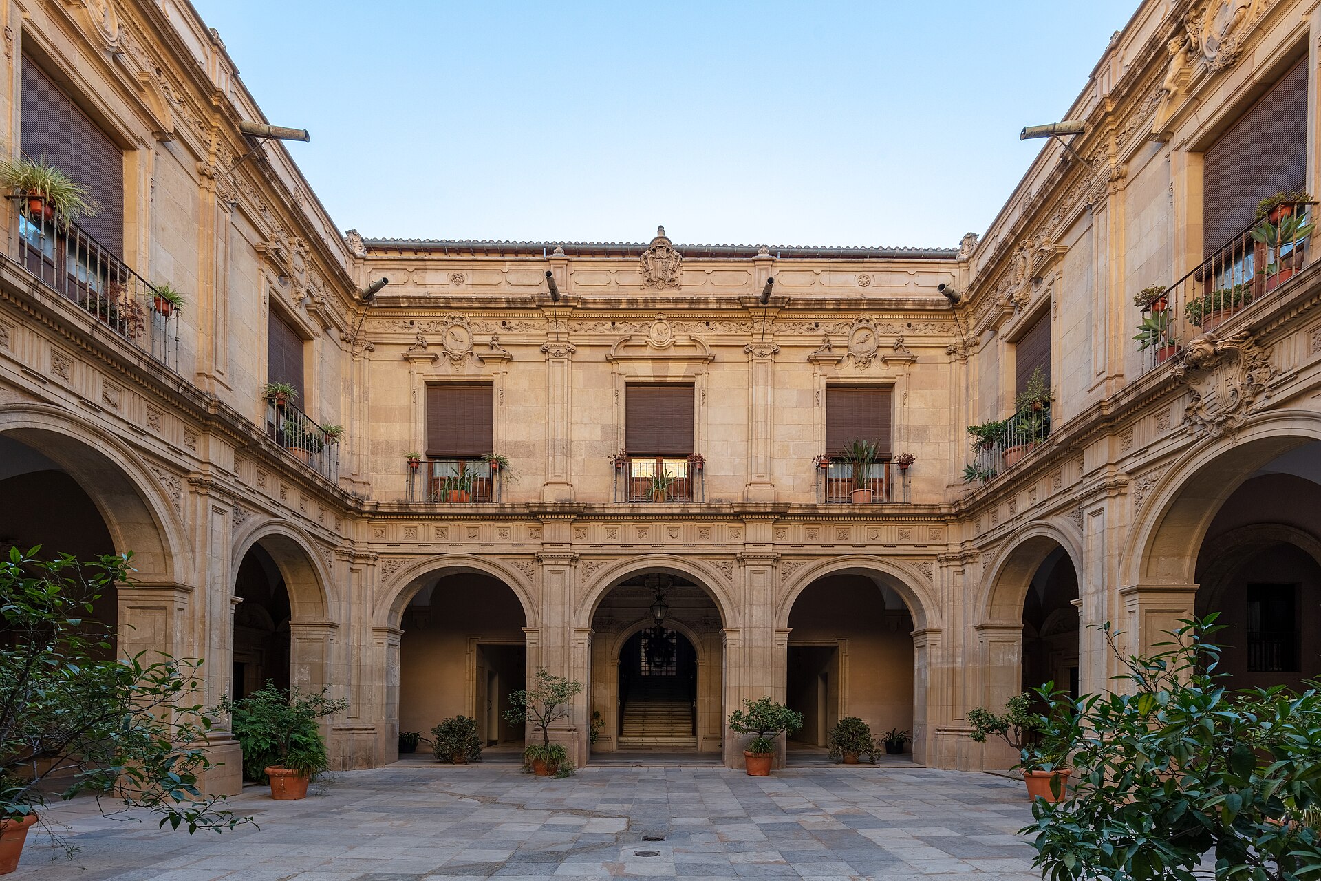 Claustro del Palacio Episcopal