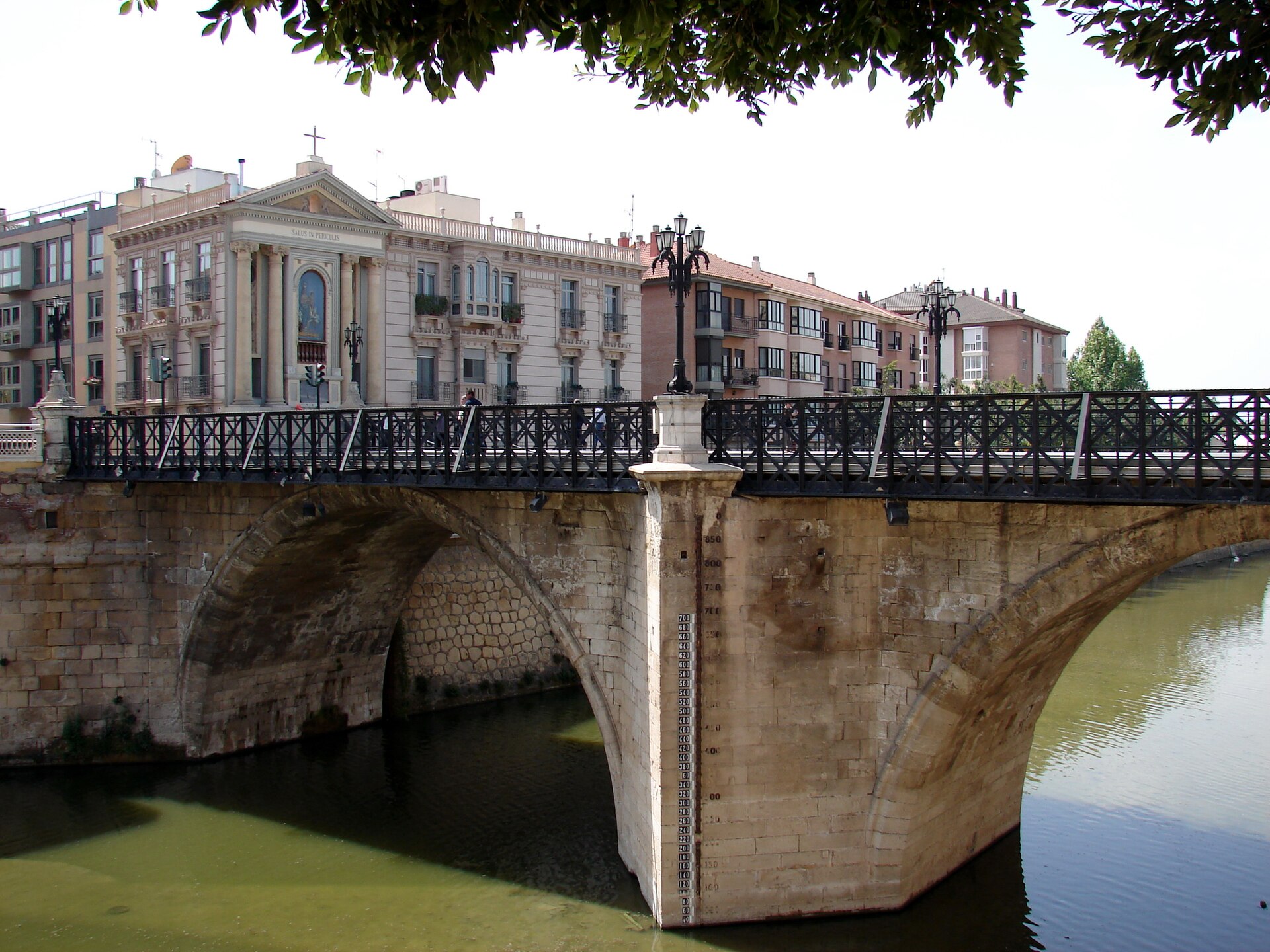 Puente Viejo sobre el río Segura
