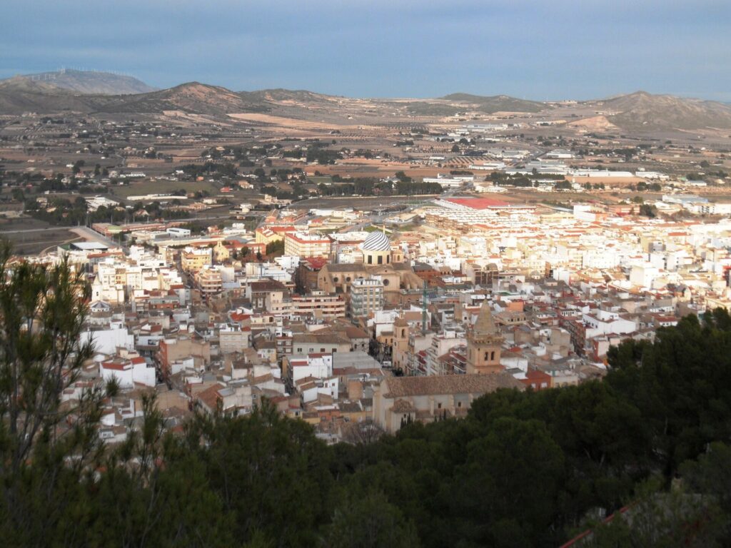 Vista de Yecla desde el Santuario del Castillo