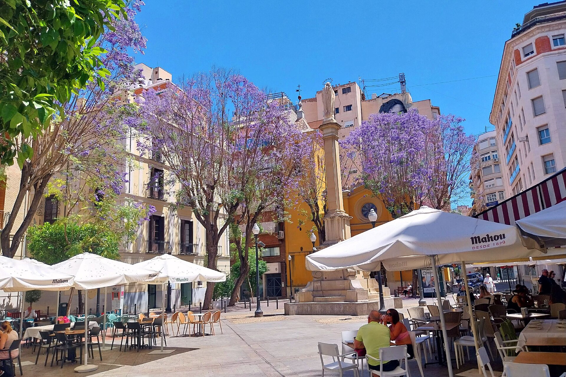 Plaza de Santa Catalina de Murcia, junto al Museo Ramón Gaya